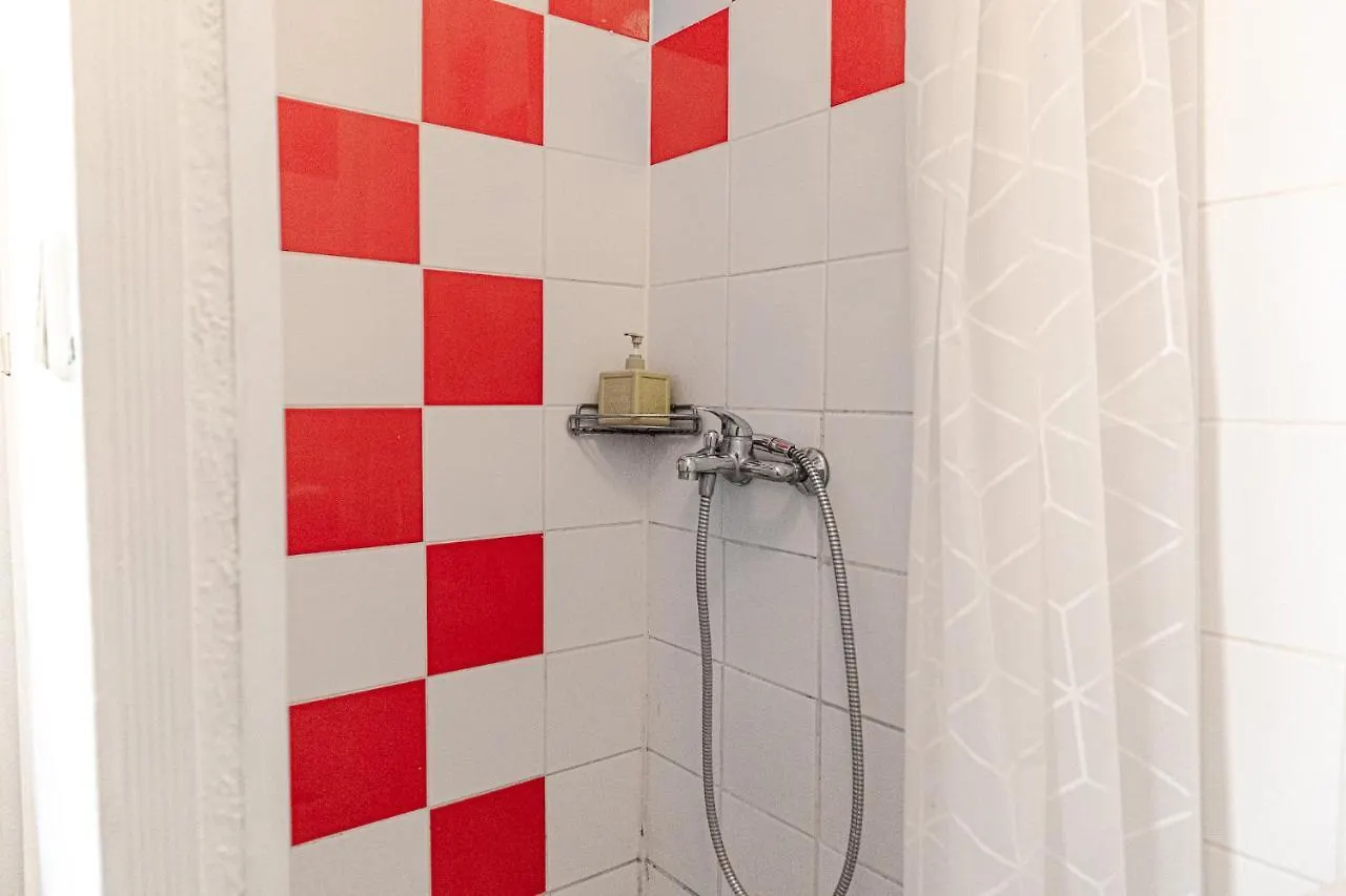 Vivid King Bed Apt - 12 Minutes From City Center Vienna Apartment