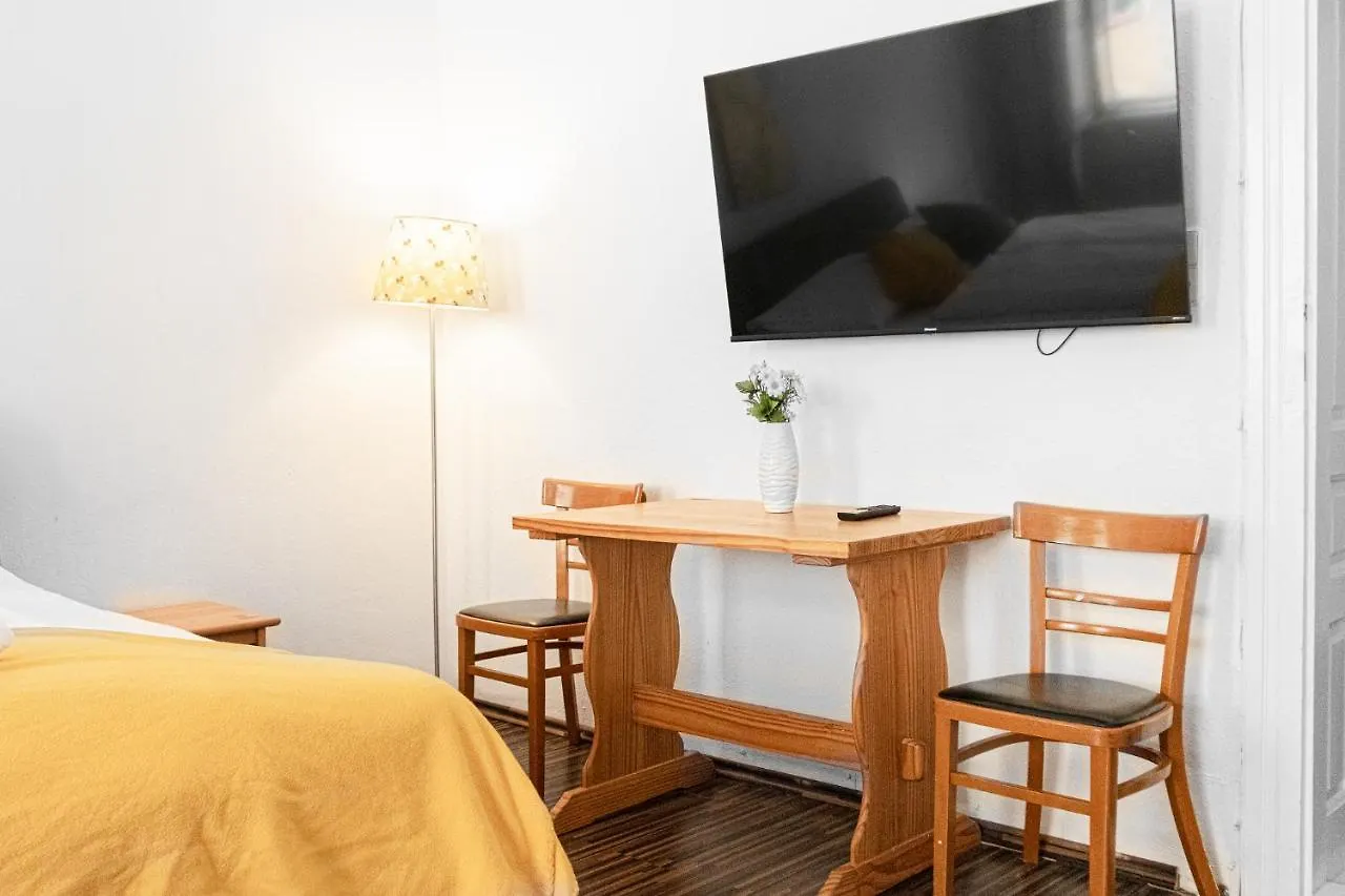 Apartment Vivid King Bed Apt - 12 Minutes From City Center Vienna